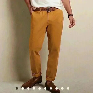 Banana Republic Lived-In Chino Pant